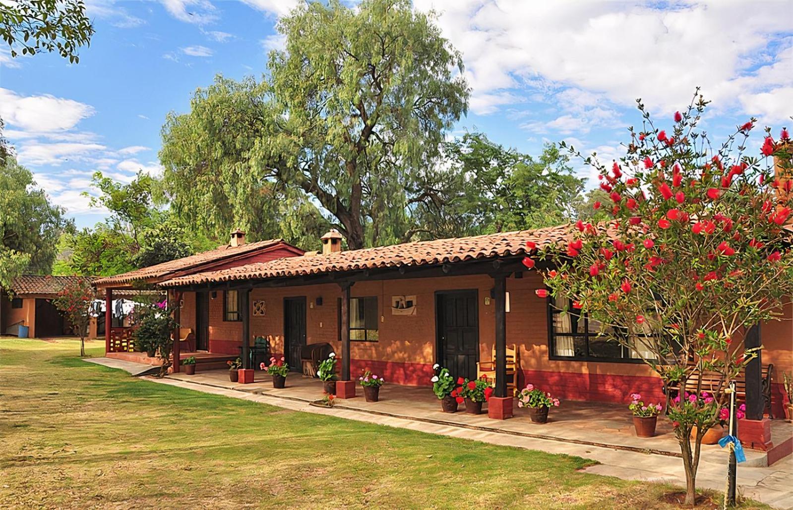 Villa Patzcuaro Garden Hotel Dış mekan fotoğraf